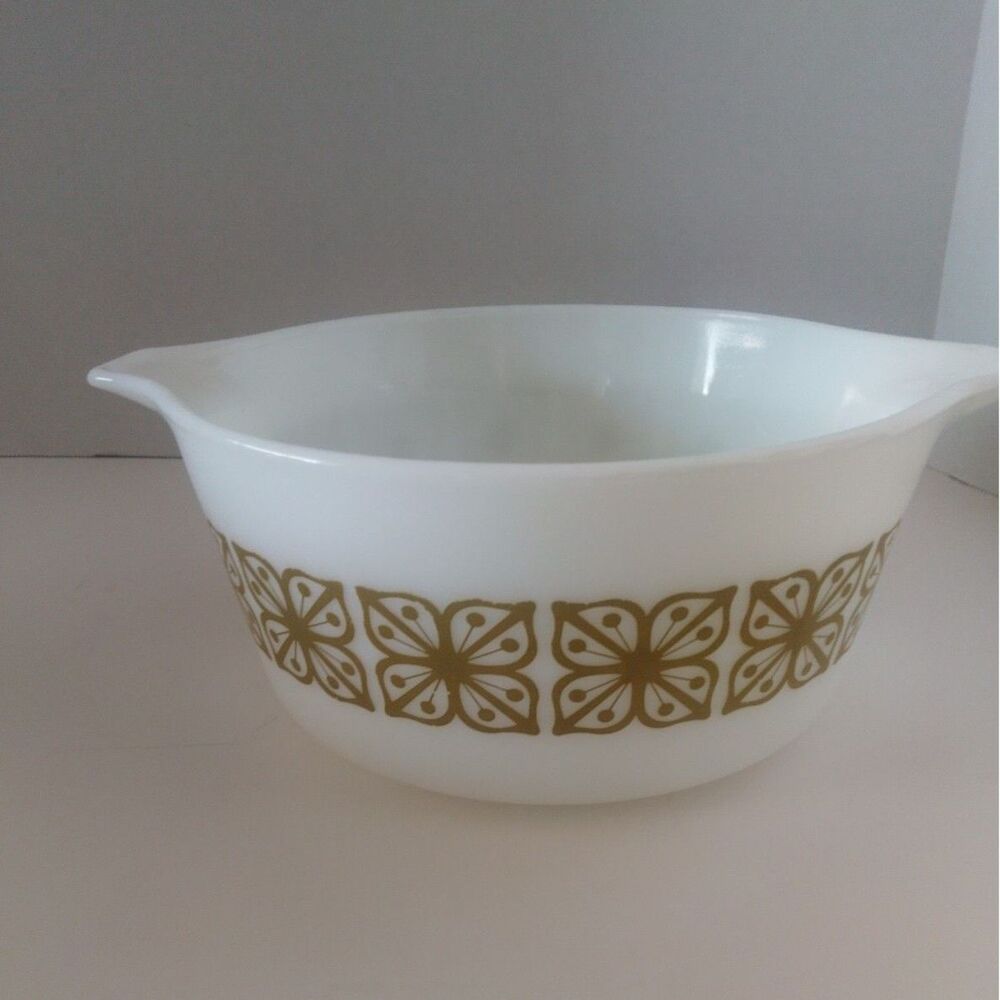 Vintage PUREX Verde Green Autumn Floral 1.5 Quart Bowl no Lid #474 Ovenware